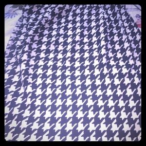 Houndstooth Pencil Skirt